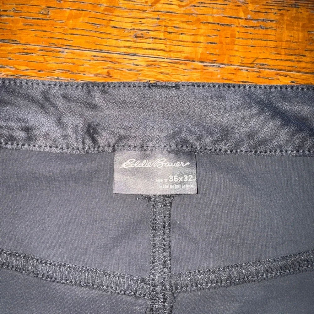 Eddie Bauer Horizon Guide Chino Pants Mens 36x32 Gray Stretch Hiking Travel